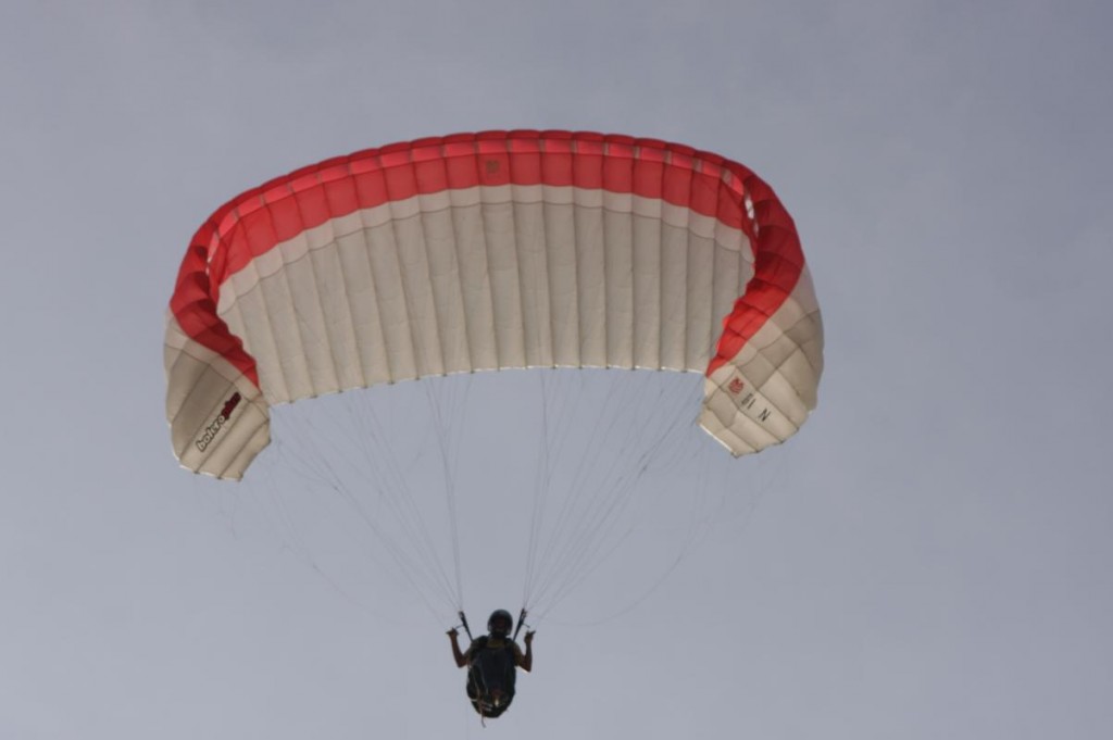 BigEars Glider with engaged Big Ears